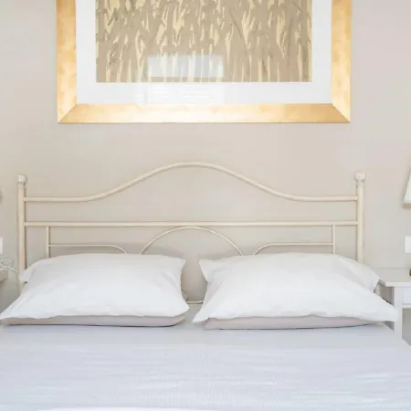Casa Aydee Bed & Breakfast 2*